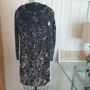 Chic Black and White Patterned Midi Dress